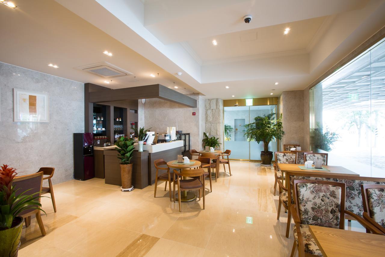 Dong Gyeong Hotel Тхонйон Екстер'єр фото