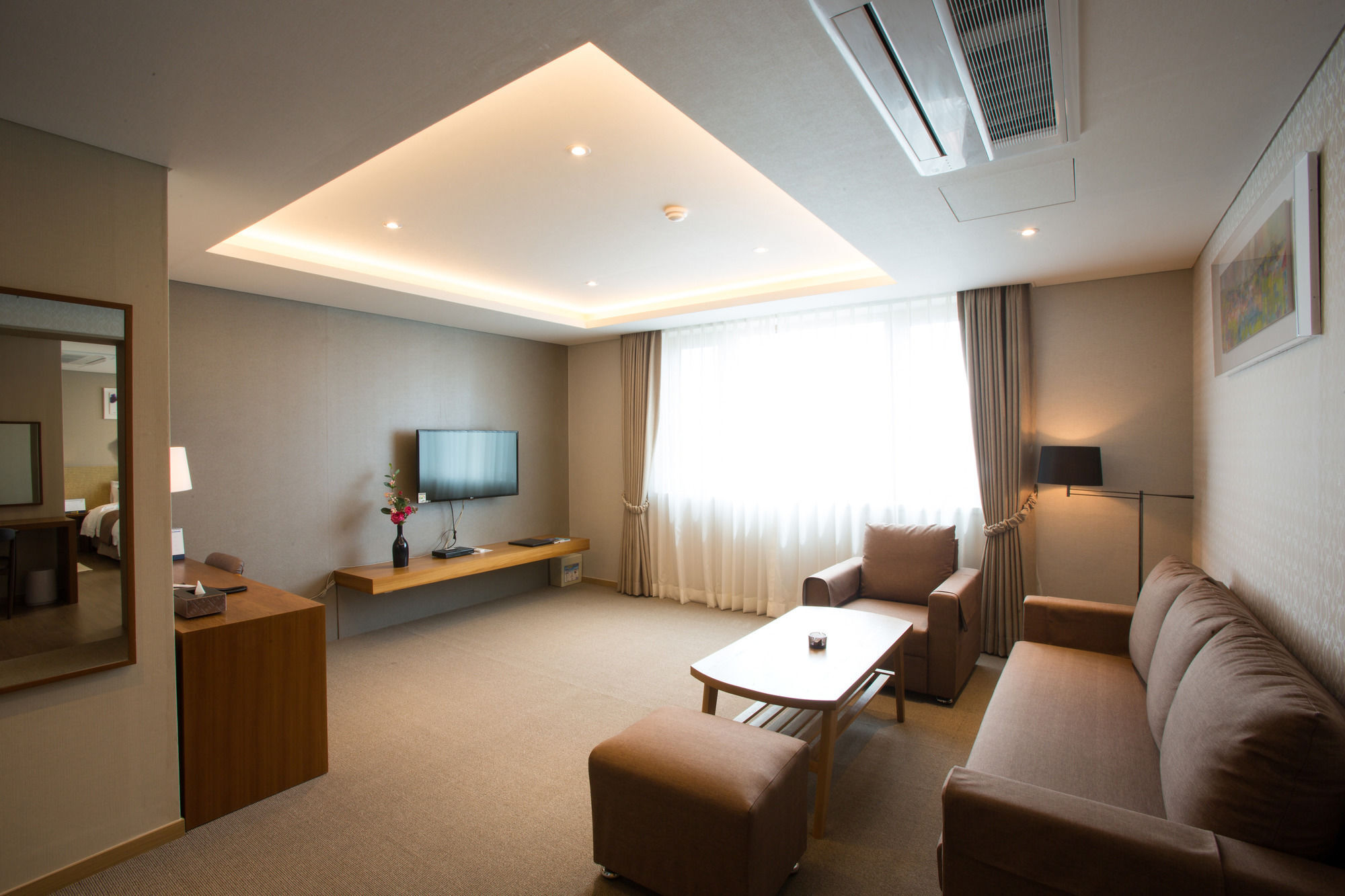 Dong Gyeong Hotel Тхонйон Екстер'єр фото